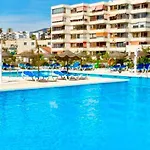 La Nogalera Views 아파트