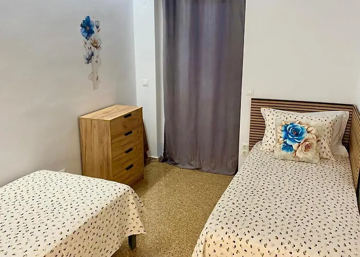 La Nogalera Views דירה